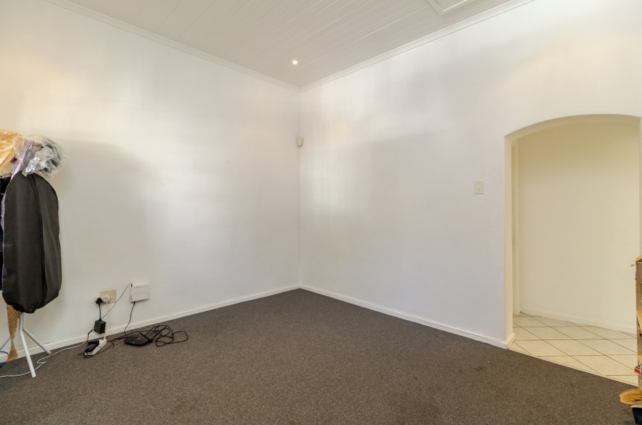 To Let 2 Bedroom Property for Rent in Wynberg Western Cape